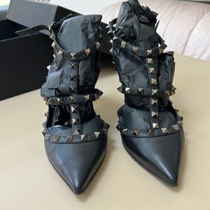 Valentino Garavani Rockstud leather pumps - Size 39.5